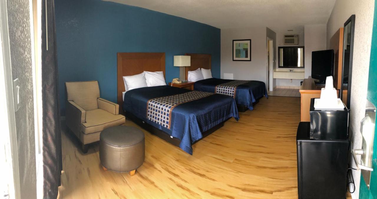 Relax Inn סוואנה מראה חיצוני תמונה